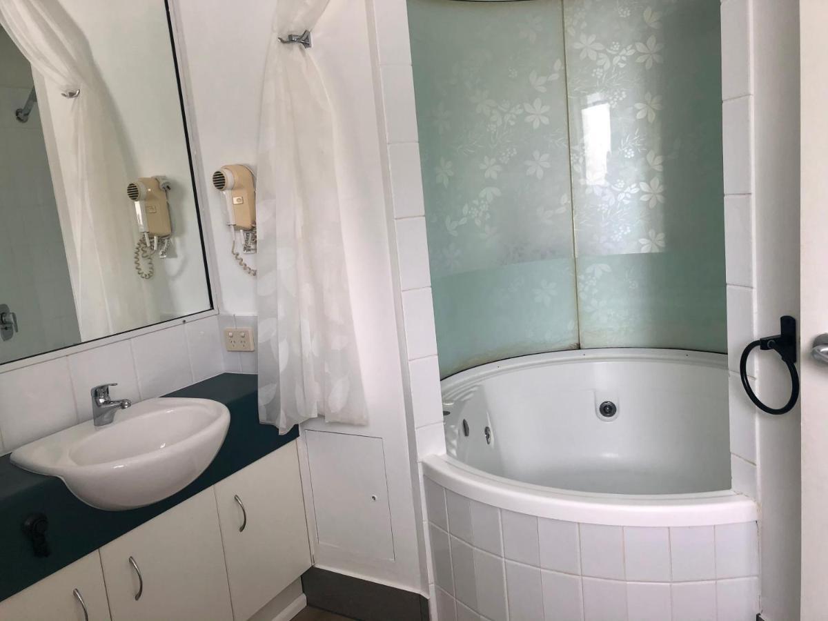 נוסוויל Apartment In 4* Resort - Pool Views - Great Location מראה חיצוני תמונה